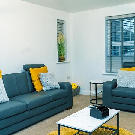 ピーターバラ The Grace House Entire 4Bed Detachedヴィラ エクステリア 写真